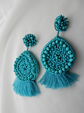 Load image into Gallery viewer, Bold Bead &amp; tasseled Earring
