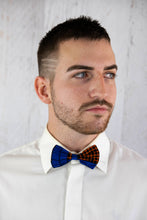 Load image into Gallery viewer, Blue and Orange Bow Tie Set
