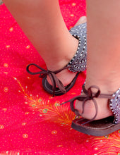 Load image into Gallery viewer, Black &amp; White Beaded Sandals
